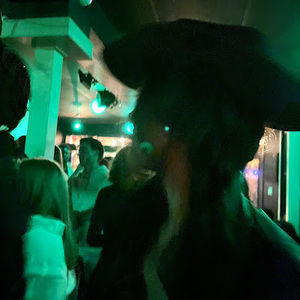 Meet your Posher, Leela